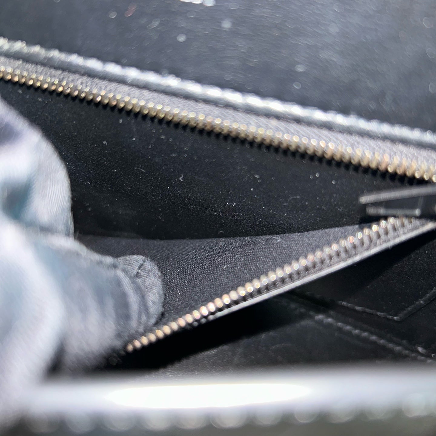 Balenciaga - Hourglass - Leather - Black - (small)