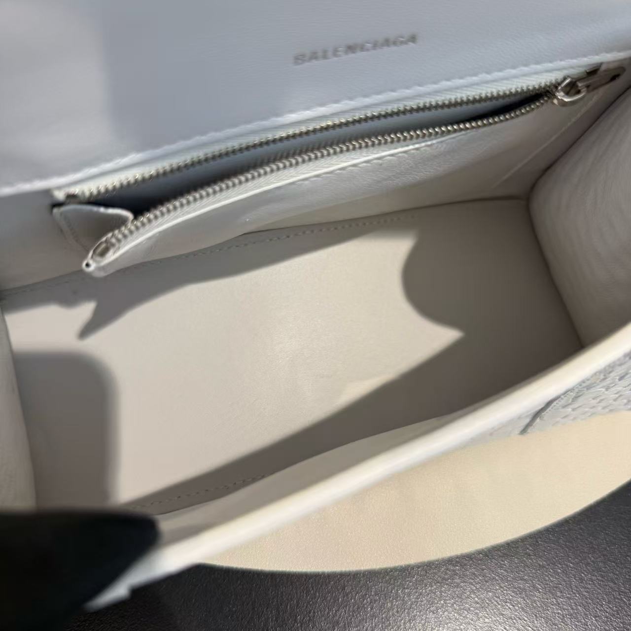 Balenciaga - Hourglass - Leather - White - (small)