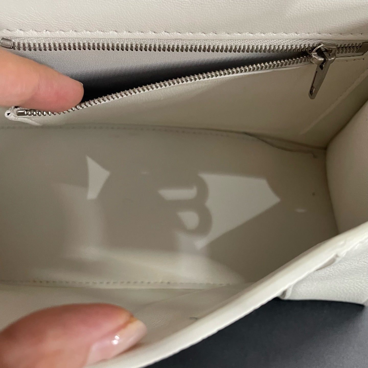 Balenciaga - Hourglass - Leather - White - (small)