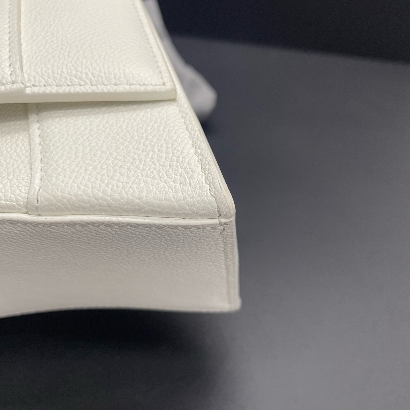 Balenciaga - Hourglass - Leather - White - (small)