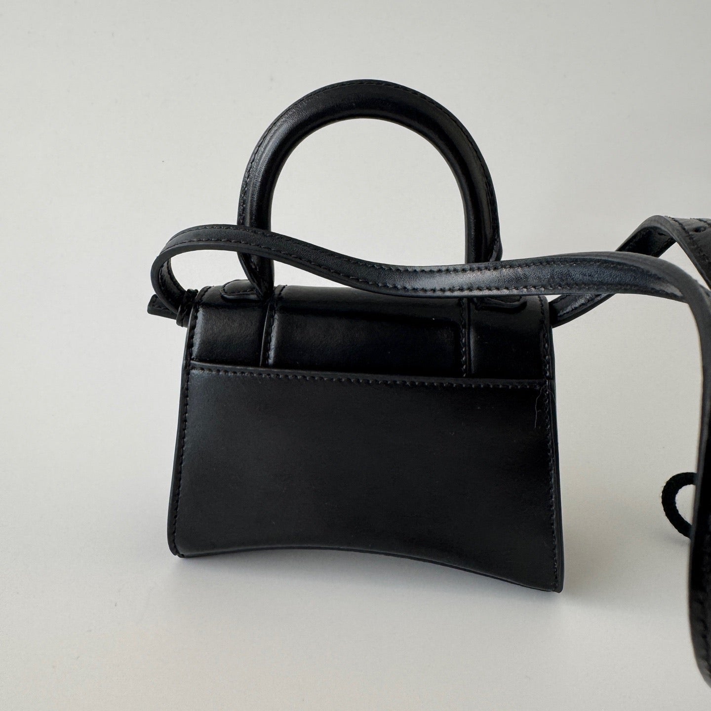 Balenciaga - Hourglass Mini - Smooth calfskin leather - Black with Aged Gold-Tone Hardware - (mini)