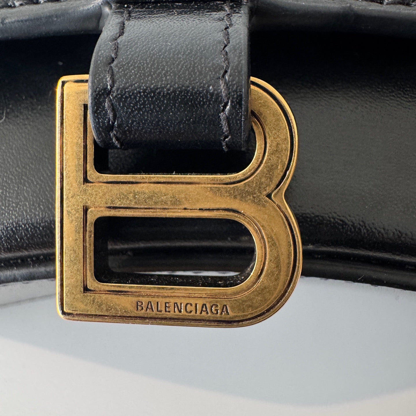 Balenciaga - Hourglass Mini - Smooth calfskin leather - Black with Aged Gold-Tone Hardware - (mini)