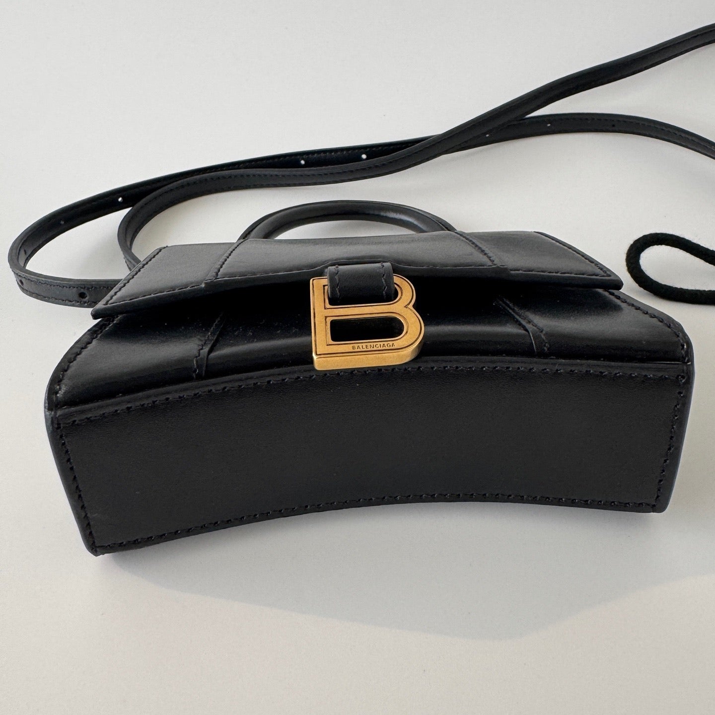 Balenciaga - Hourglass Mini - Smooth calfskin leather - Black with Aged Gold-Tone Hardware - (mini)