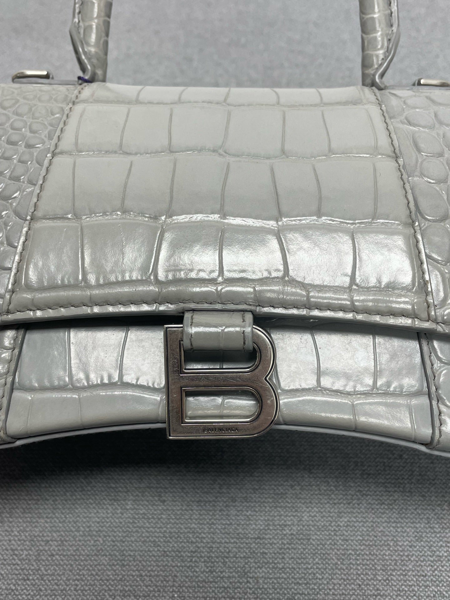 Balenciaga - Hourglass - Patent leather - Grey - (small)