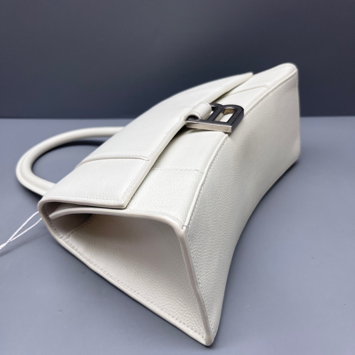 Balenciaga - Hourglass - Pebbled leather - White - (Small)