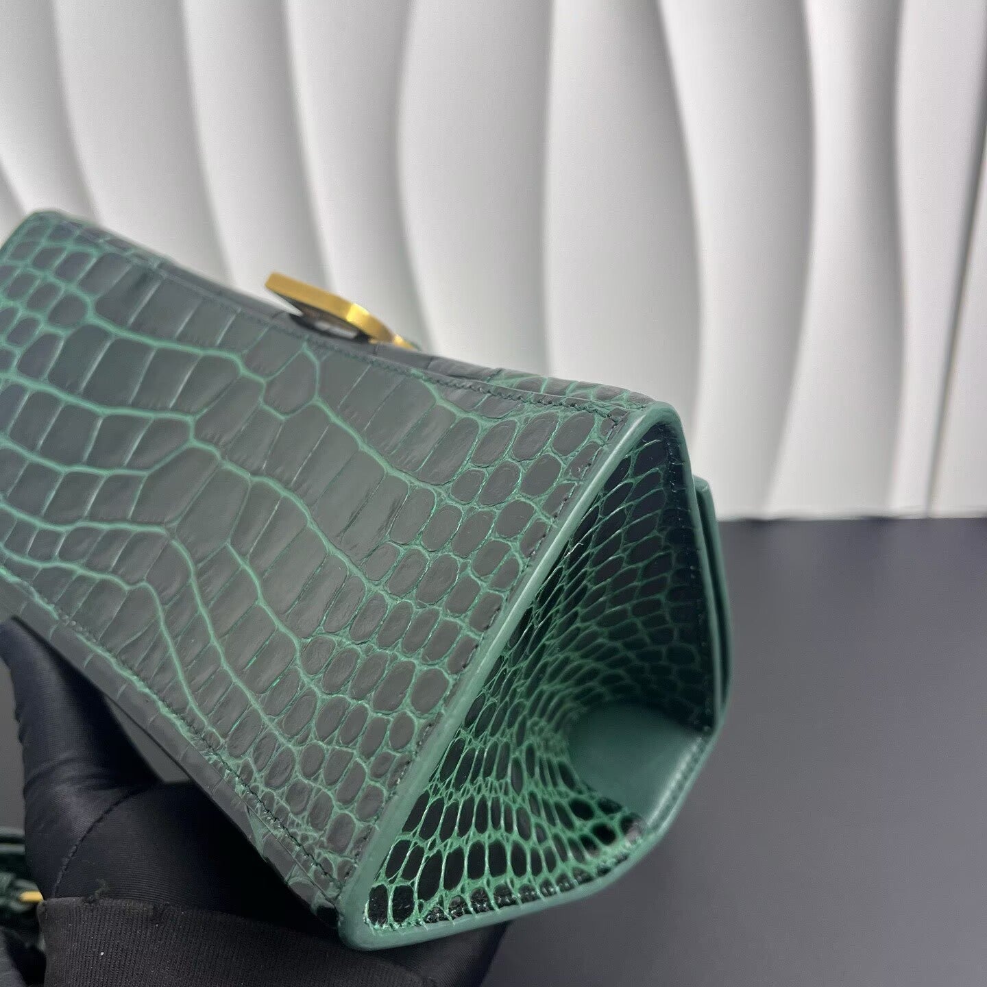 Balenciaga - Hourglass S - Crocodile-embossed calfskin leather - Emerald Green with Gold-Tone Hardware - (Small)