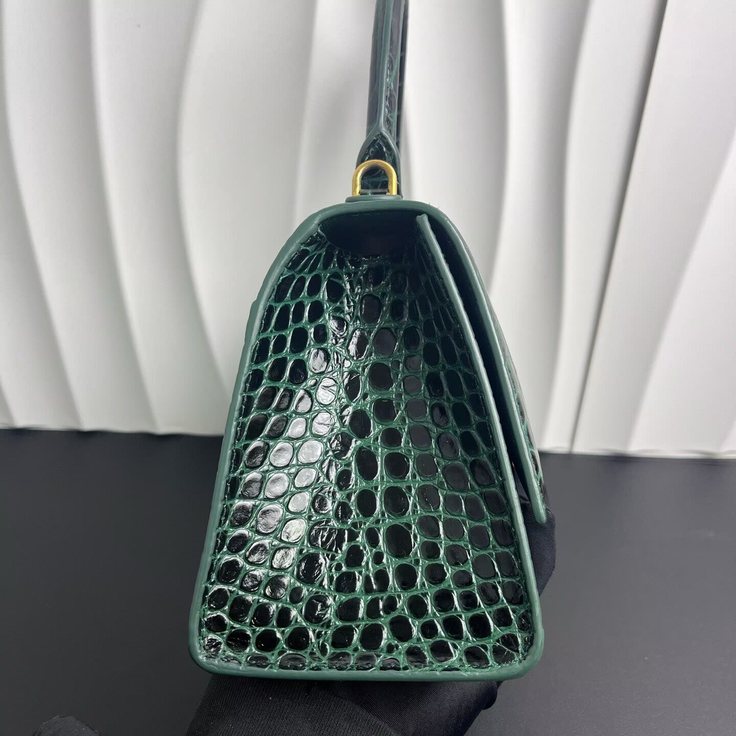 Balenciaga - Hourglass S - Crocodile-embossed calfskin leather - Emerald Green with Gold-Tone Hardware - (Small)