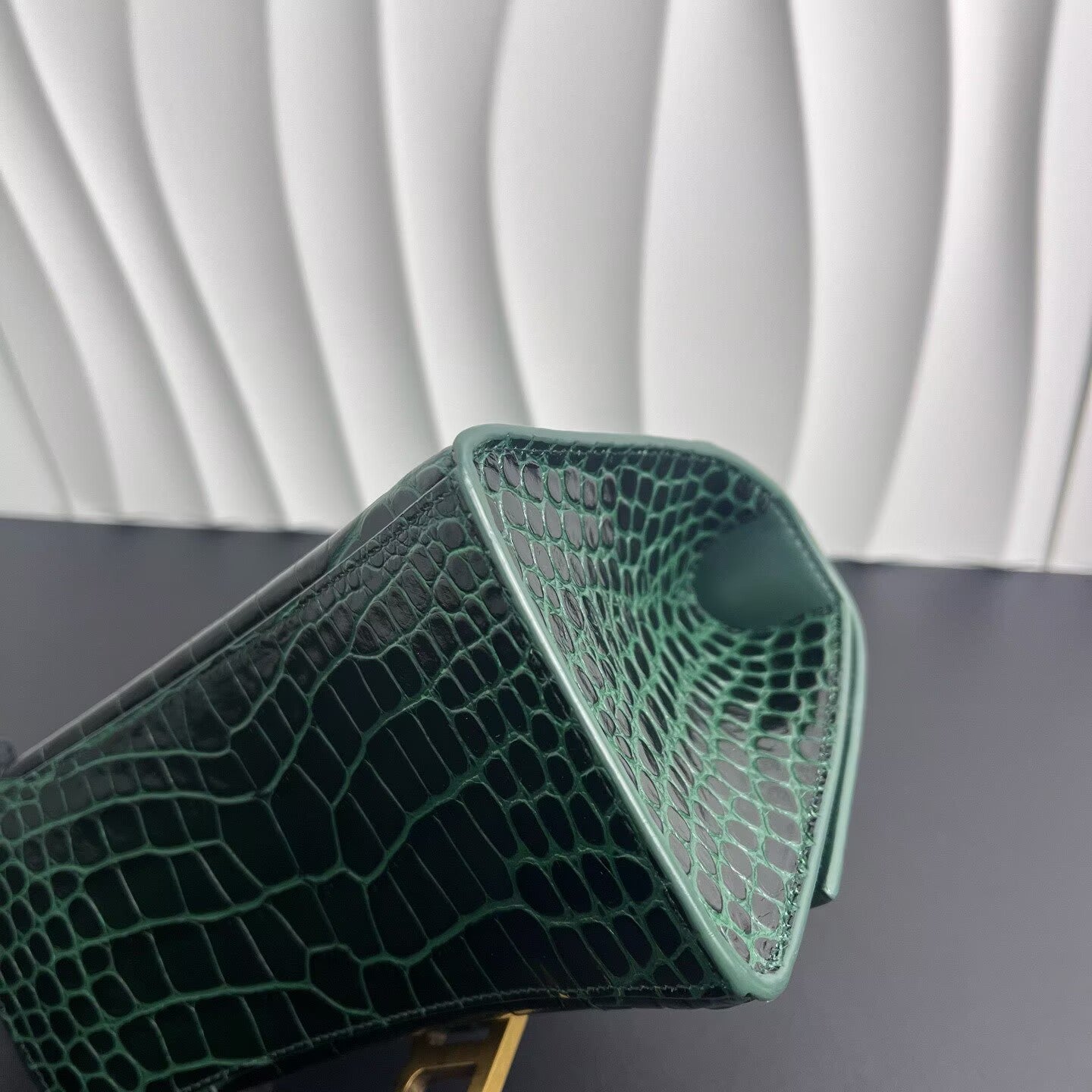 Balenciaga - Hourglass S - Crocodile-embossed calfskin leather - Emerald Green with Gold-Tone Hardware - (Small)