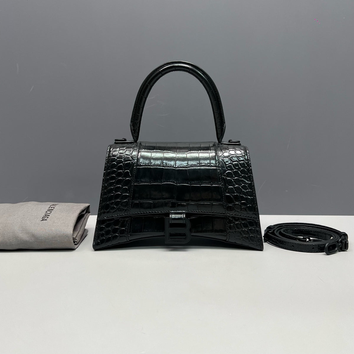 Balenciaga - Hourglass S - Leather - Black - (small)