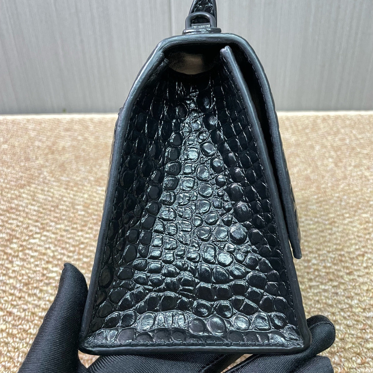 Balenciaga - Hourglass S - Leather - Black - (small)