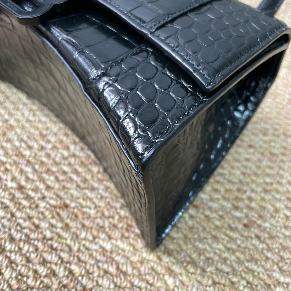 Balenciaga - Hourglass S - Leather - Black - (small)