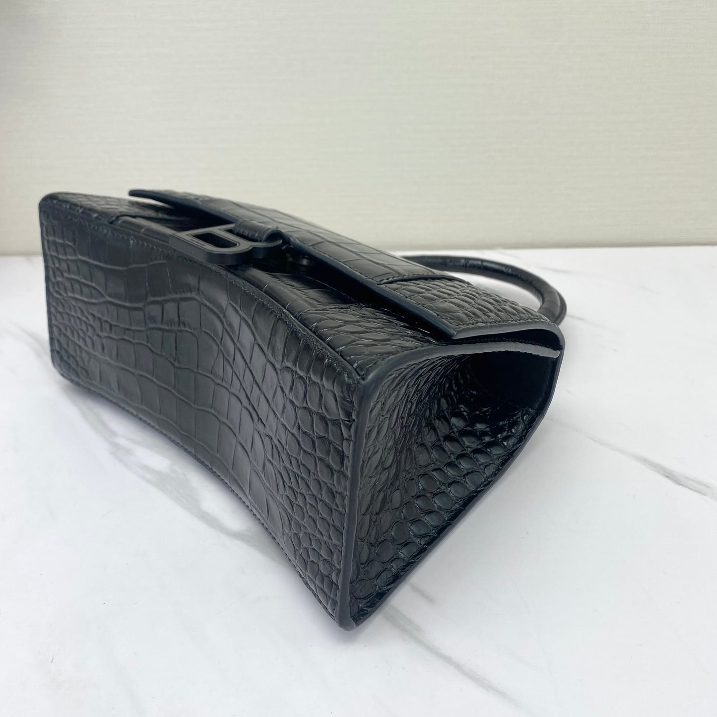 Balenciaga - Hourglass Small Top Handle Bag - Crocodile embossed leather - Black - (small)