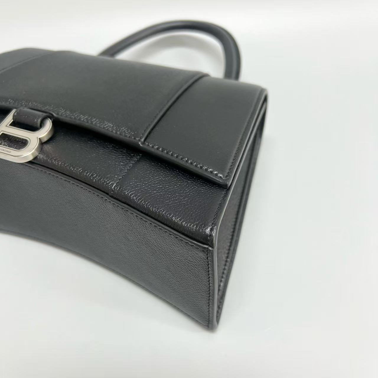 Balenciaga - Hourglass Top Handle Bag - Grained calfskin leather - Black - (Medium)