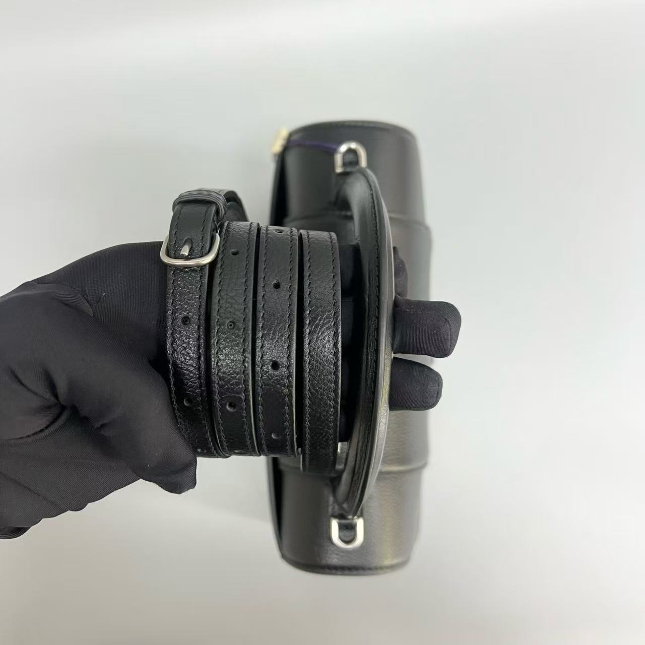Balenciaga - Hourglass Top Handle Bag - Grained calfskin leather - Black - (Medium)