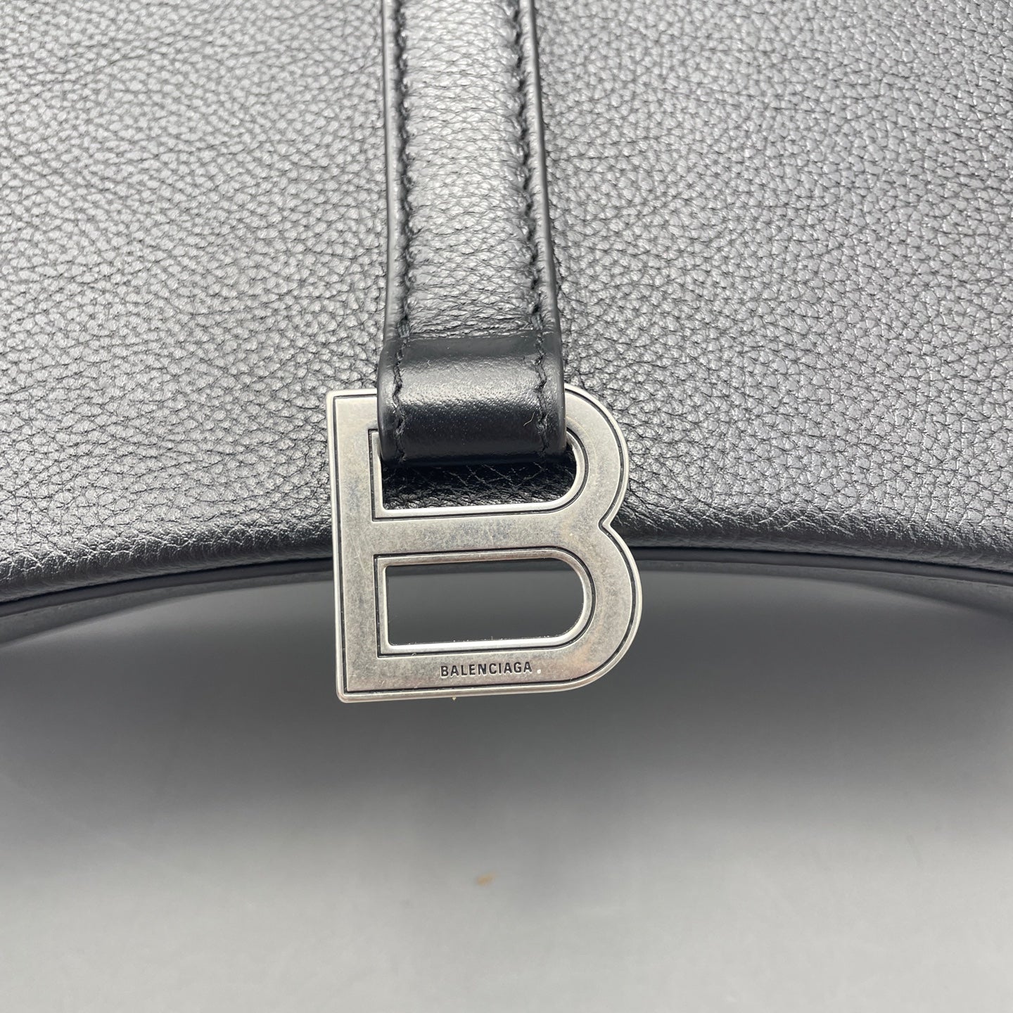 Balenciaga - Hourglass Top Handle Bag - Leather - Black - (small)