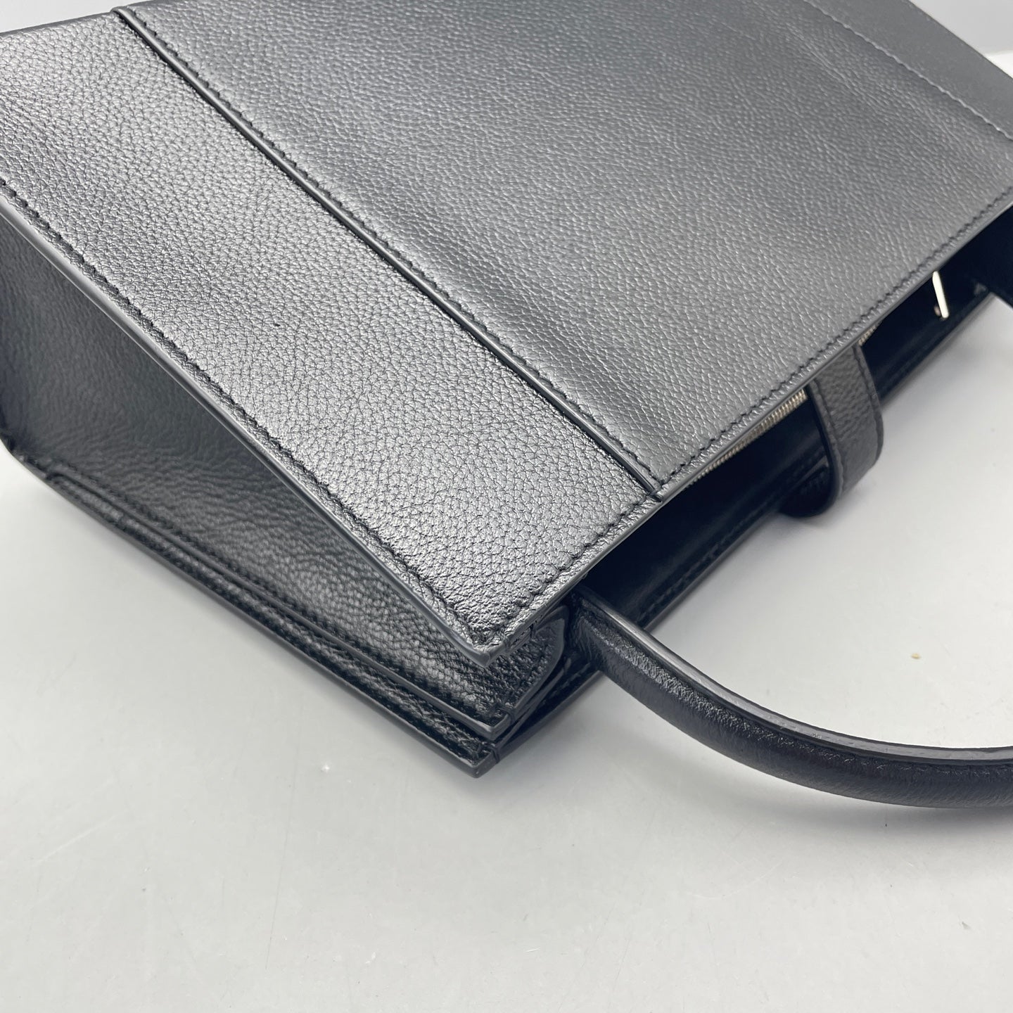 Balenciaga - Hourglass Top Handle Bag - Leather - Black - (small)