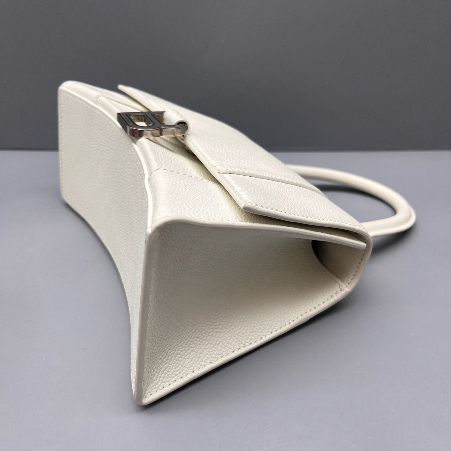 Balenciaga - Hourglass Top Handle Bag - Pebbled leather - White - (Small)