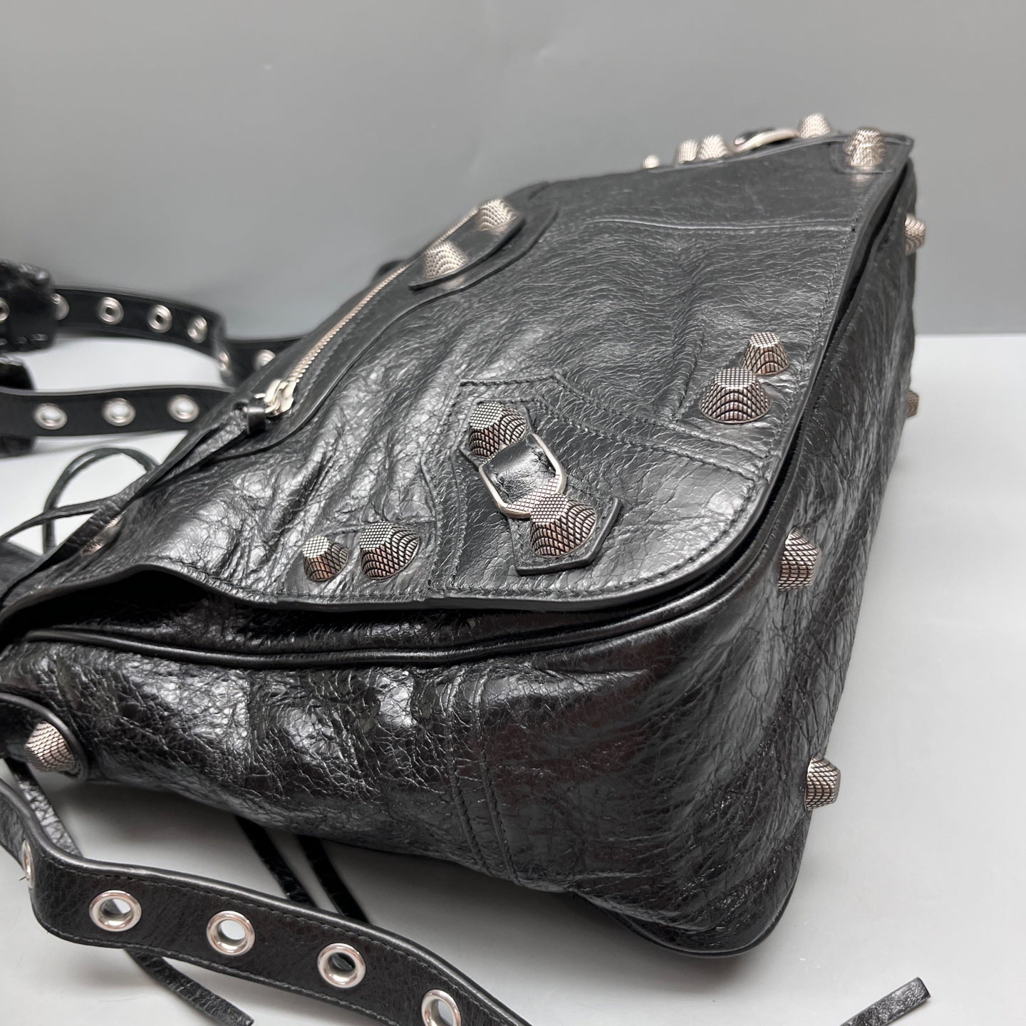 Balenciaga - Le Cagole - Leather - Black - (medium)