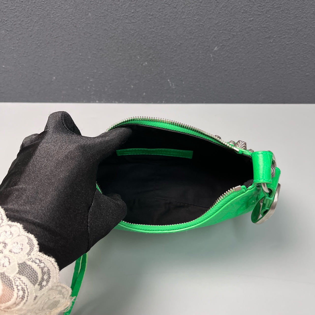 Balenciaga - Le Cagole - Leather - Green with Silver-Tone Hardware - (mini)