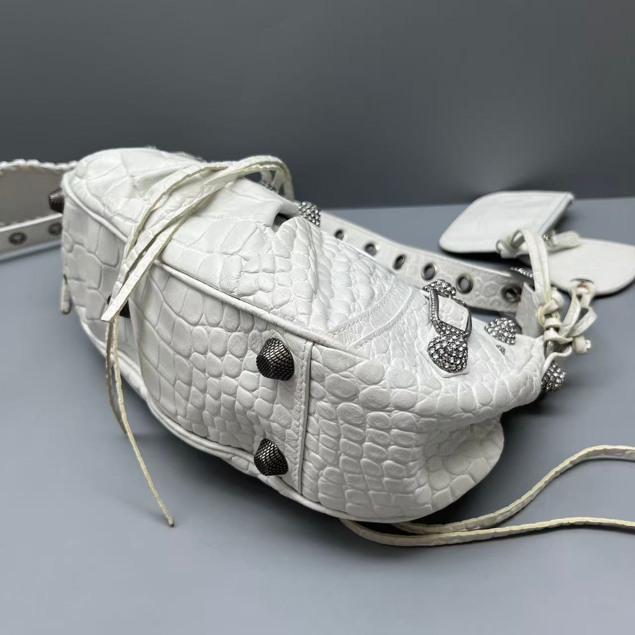 Balenciaga - Le Cagole Studded Crescent Bag - Crocodile-embossed leather - White - (medium)