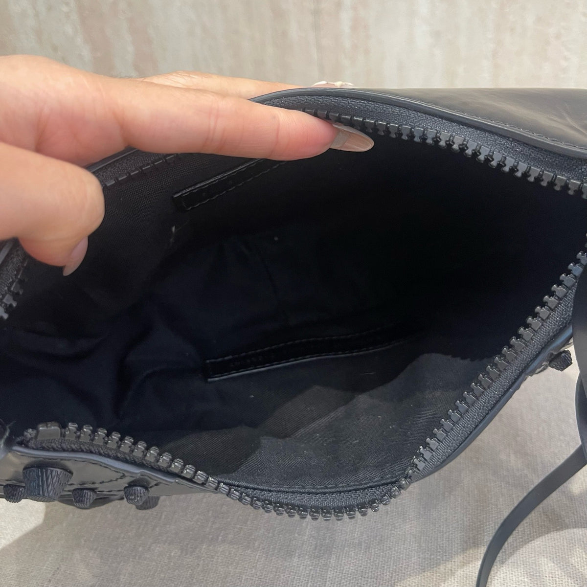 Balenciaga - Le Cagole XS - Leather - Black - (mini)