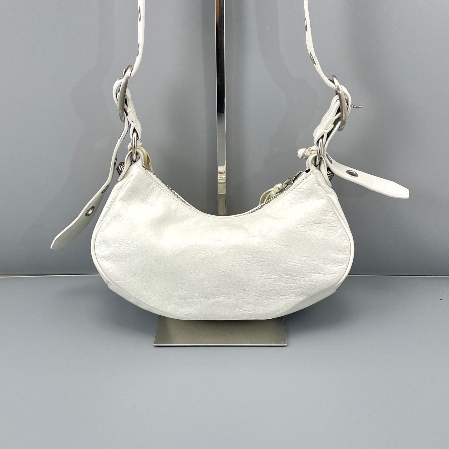 Balenciaga - Le Cagole XS Shoulder Bag - Distressed lambskin leather - White - (mini)