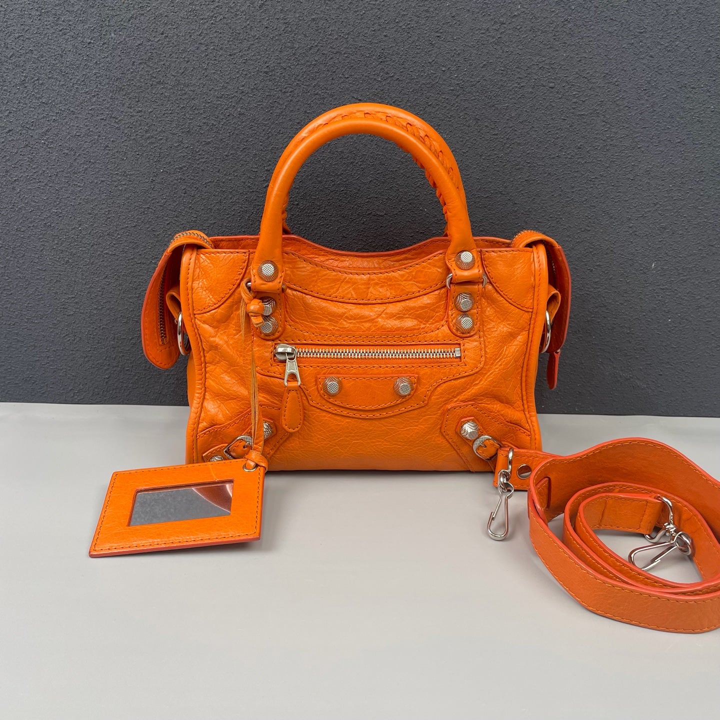 Balenciaga - Mini City - Distressed oil wax leather - Orange - (mini)