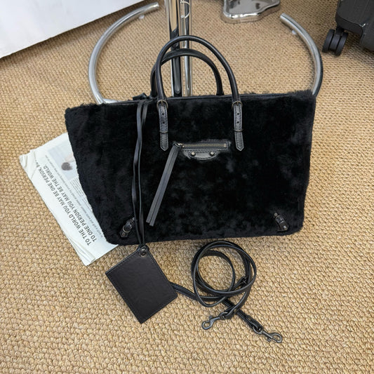 Balenciaga - Moto Tote - Fur - Shearling - Black - (medium)