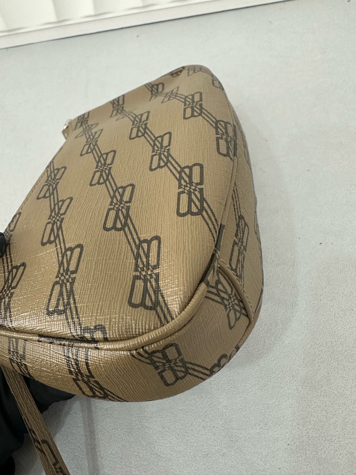 Balenciaga - Other - Leather - Beige - (mini)