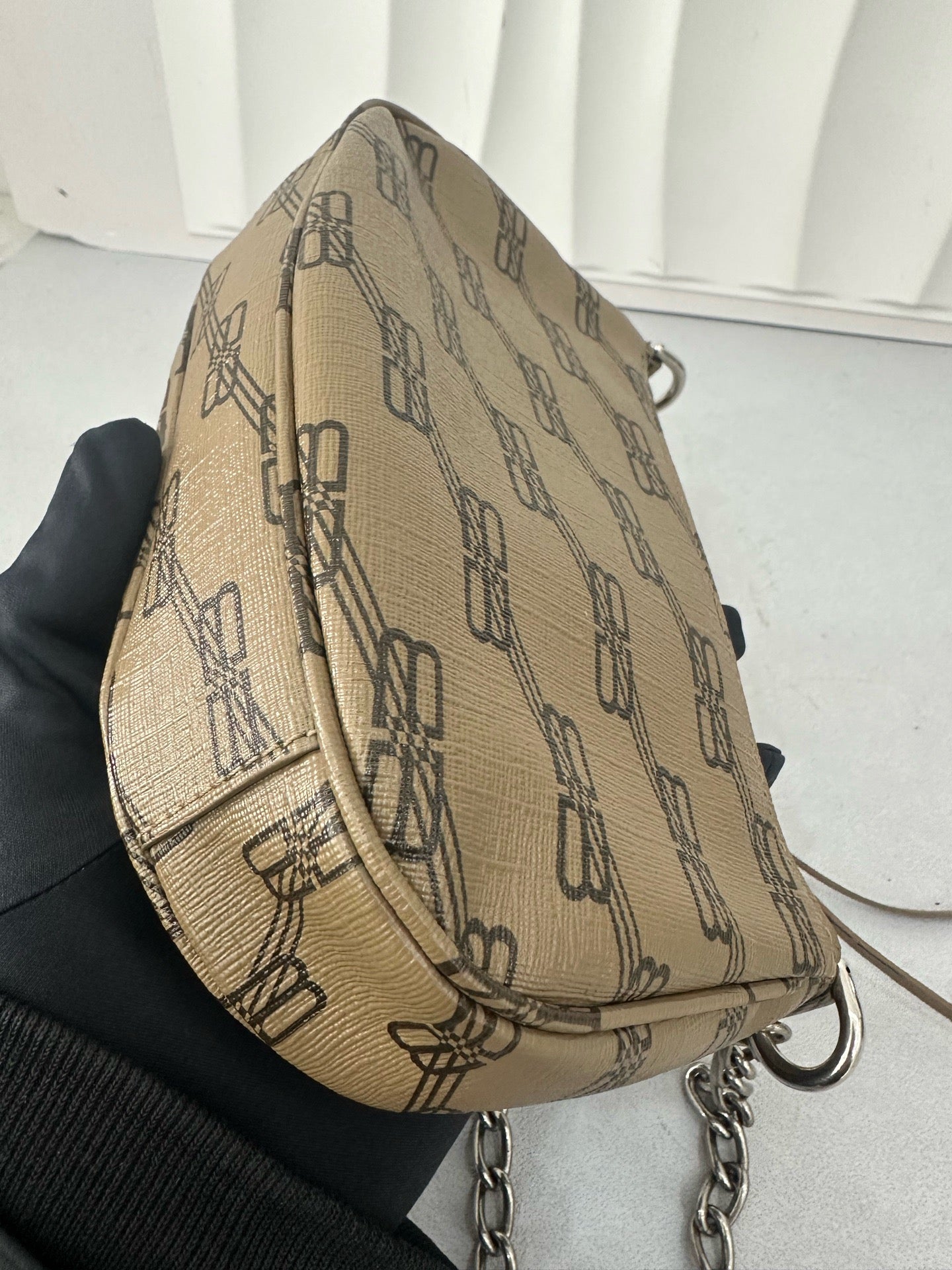 Balenciaga - Other - Leather - Beige - (mini)