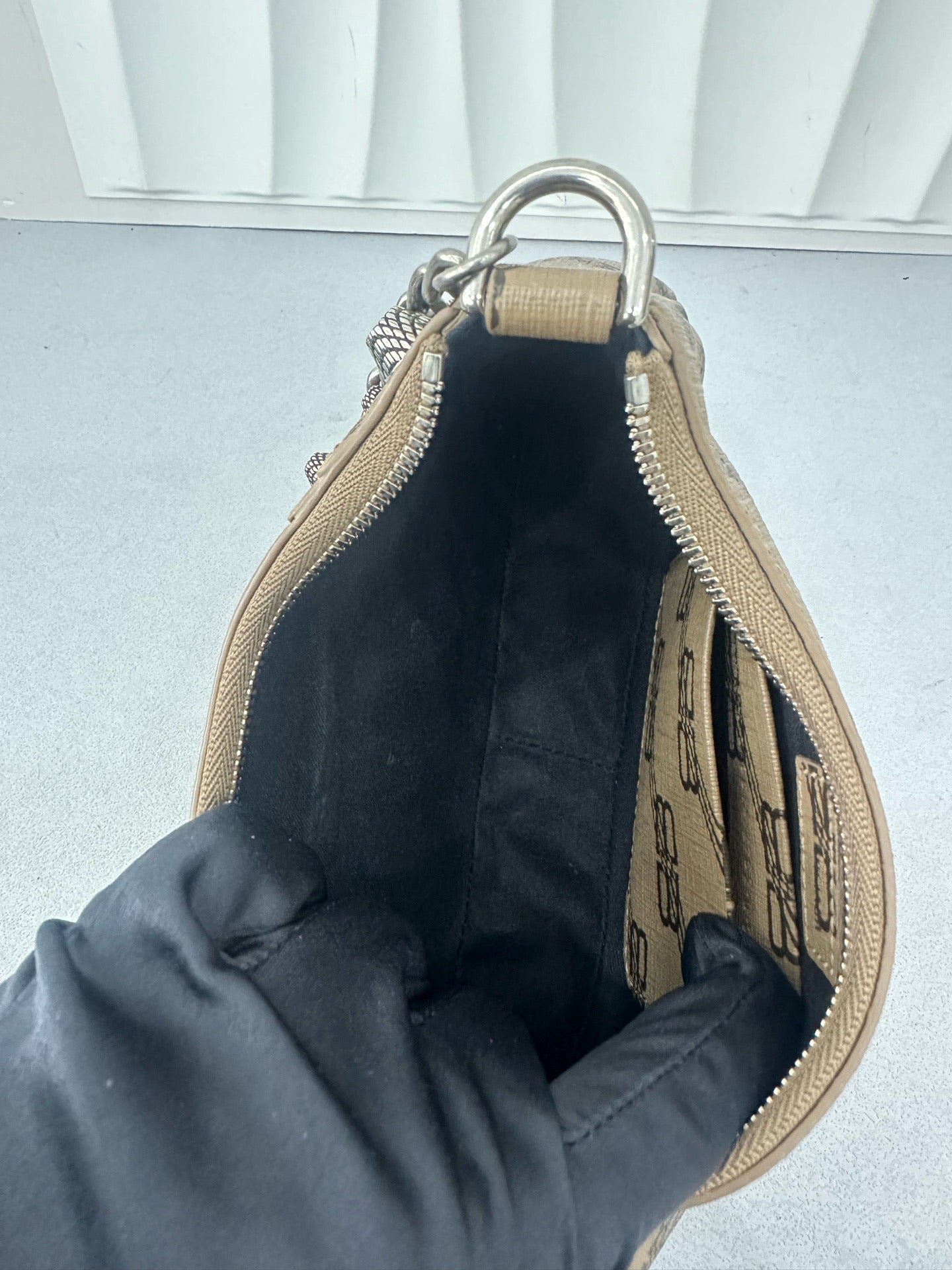 Balenciaga - Other - Leather - Beige - (mini)