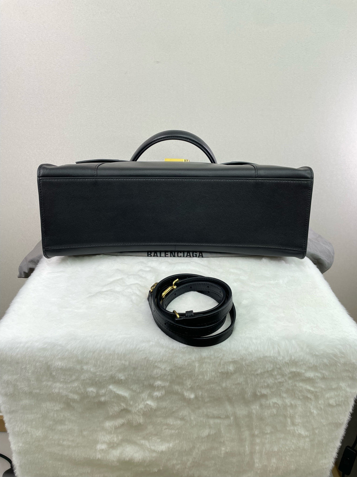 Balenciaga - Other - Leather - Black - (medium)