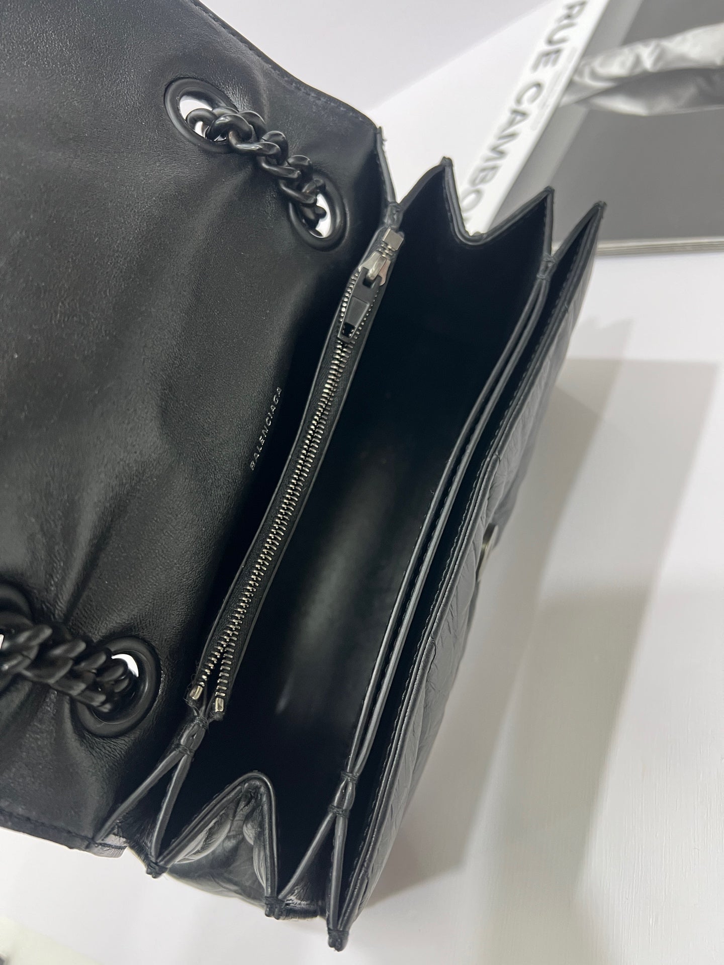 Balenciaga - Other - Leather - Black - (medium)