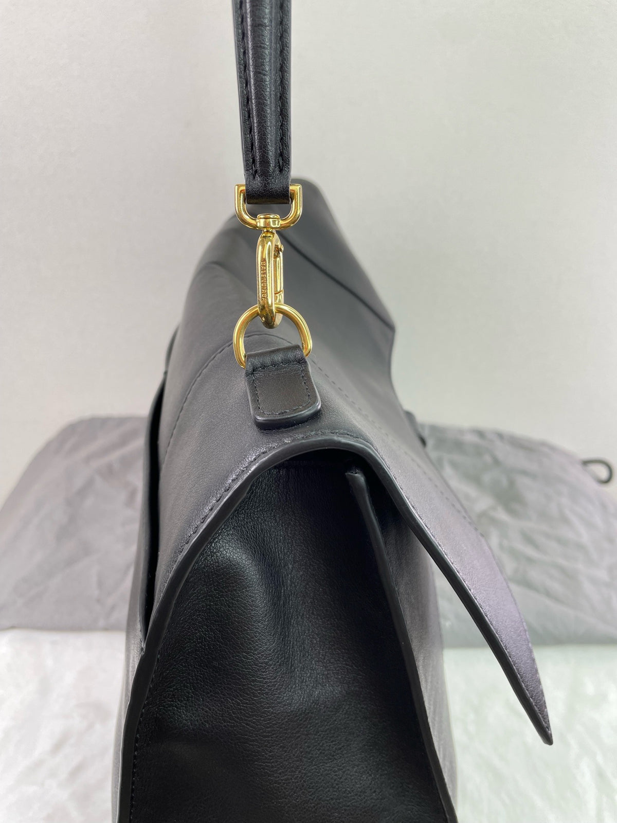 Balenciaga - Other - Leather - Black - (medium)