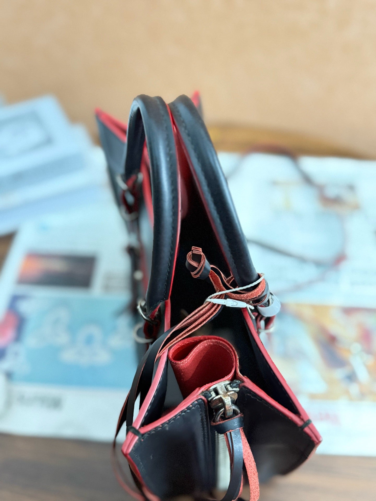 Balenciaga - Other - Leather - Black - (medium)