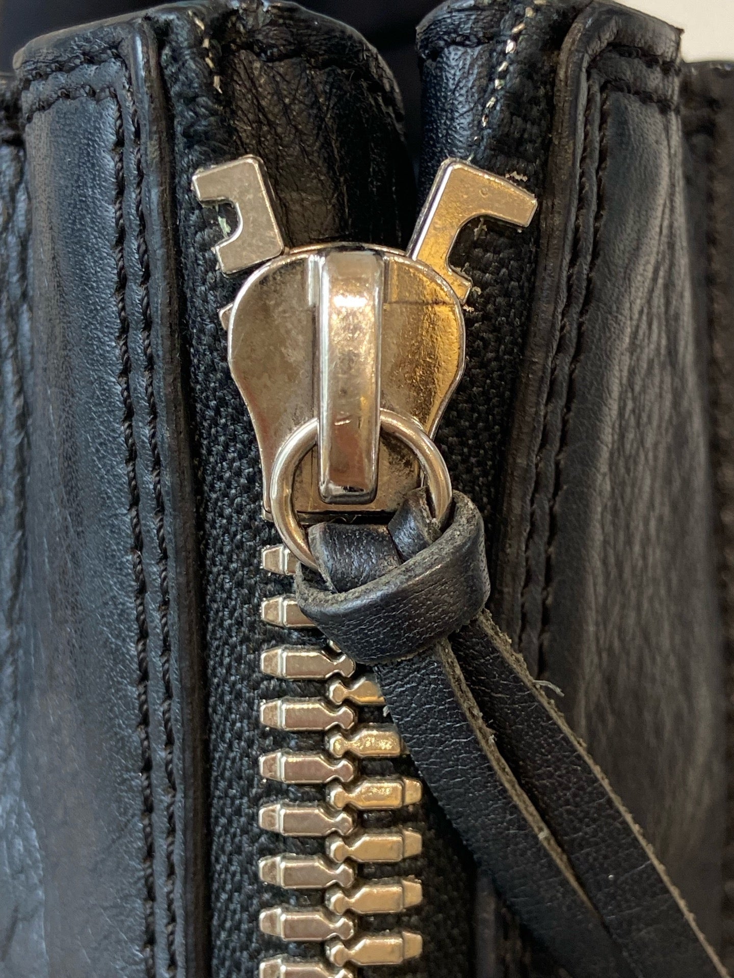 Balenciaga - Other - Leather - Black - (small)