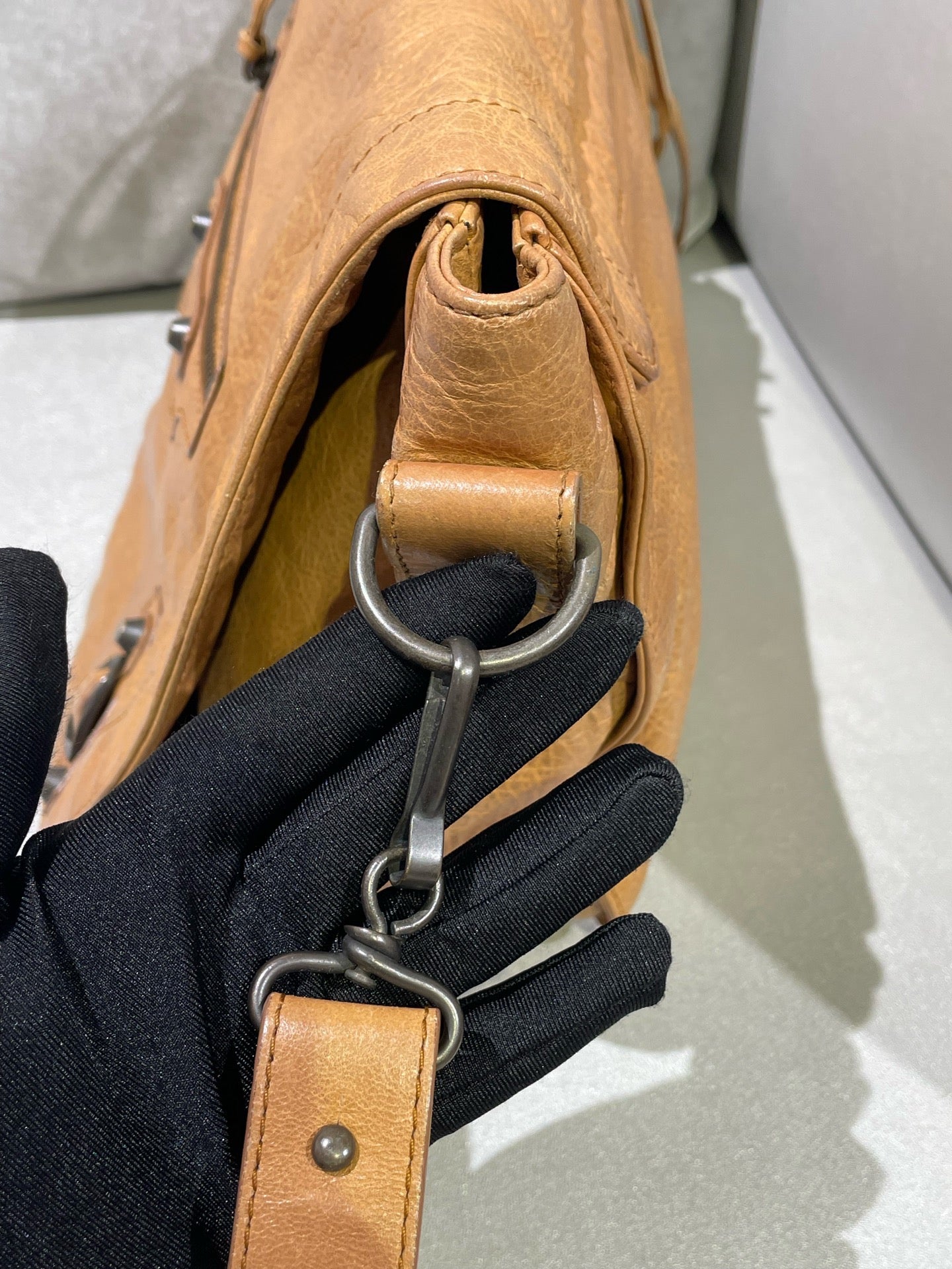 Balenciaga - Other - Leather - Camel - (medium)