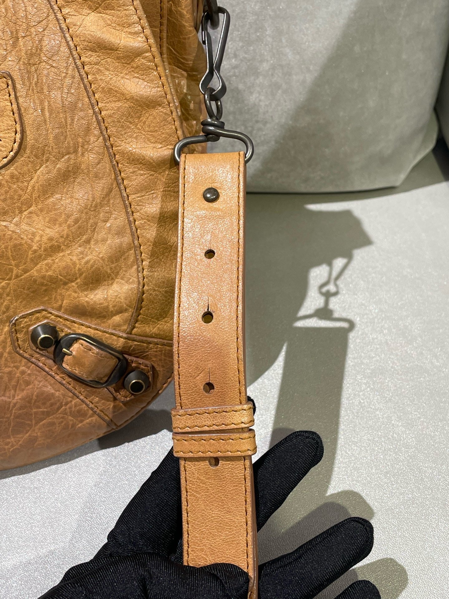 Balenciaga - Other - Leather - Camel - (medium)
