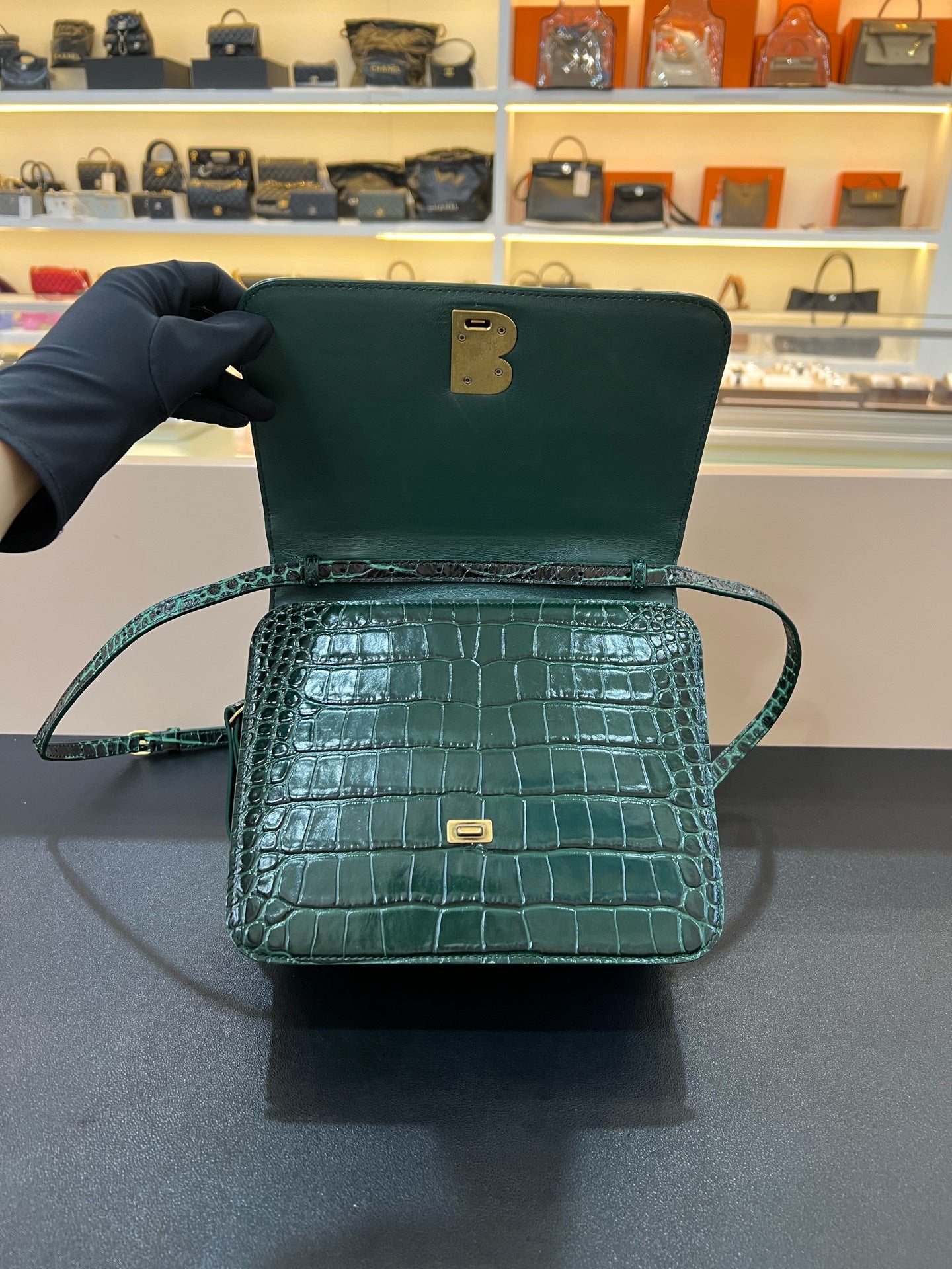 Balenciaga - Other - Leather - Green - (small)