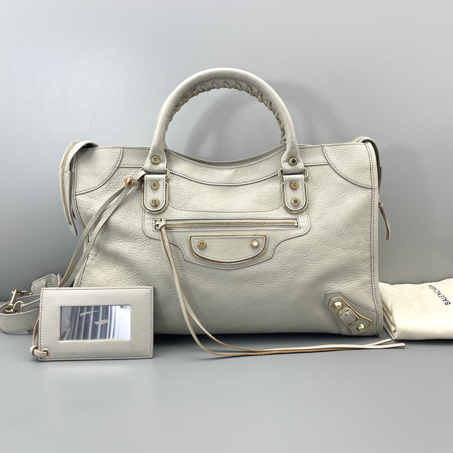 Balenciaga - Other - Leather - Grey - (large)