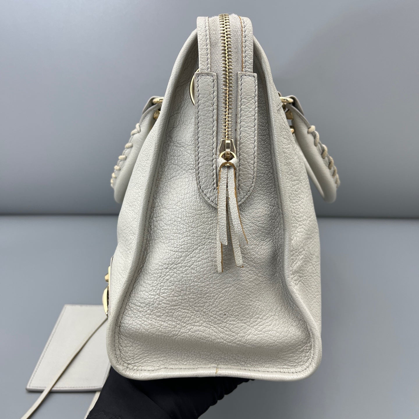Balenciaga - Other - Leather - Grey - (large)