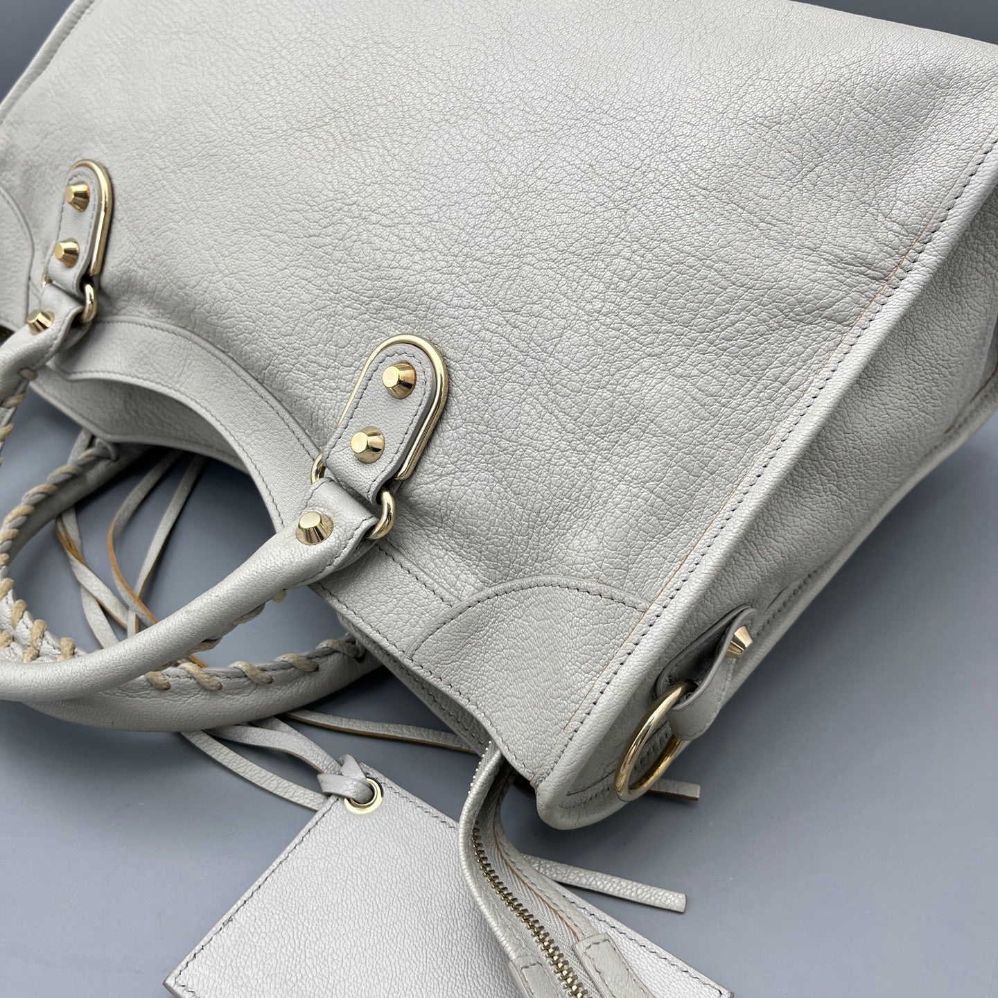 Balenciaga - Other - Leather - Grey - (large)