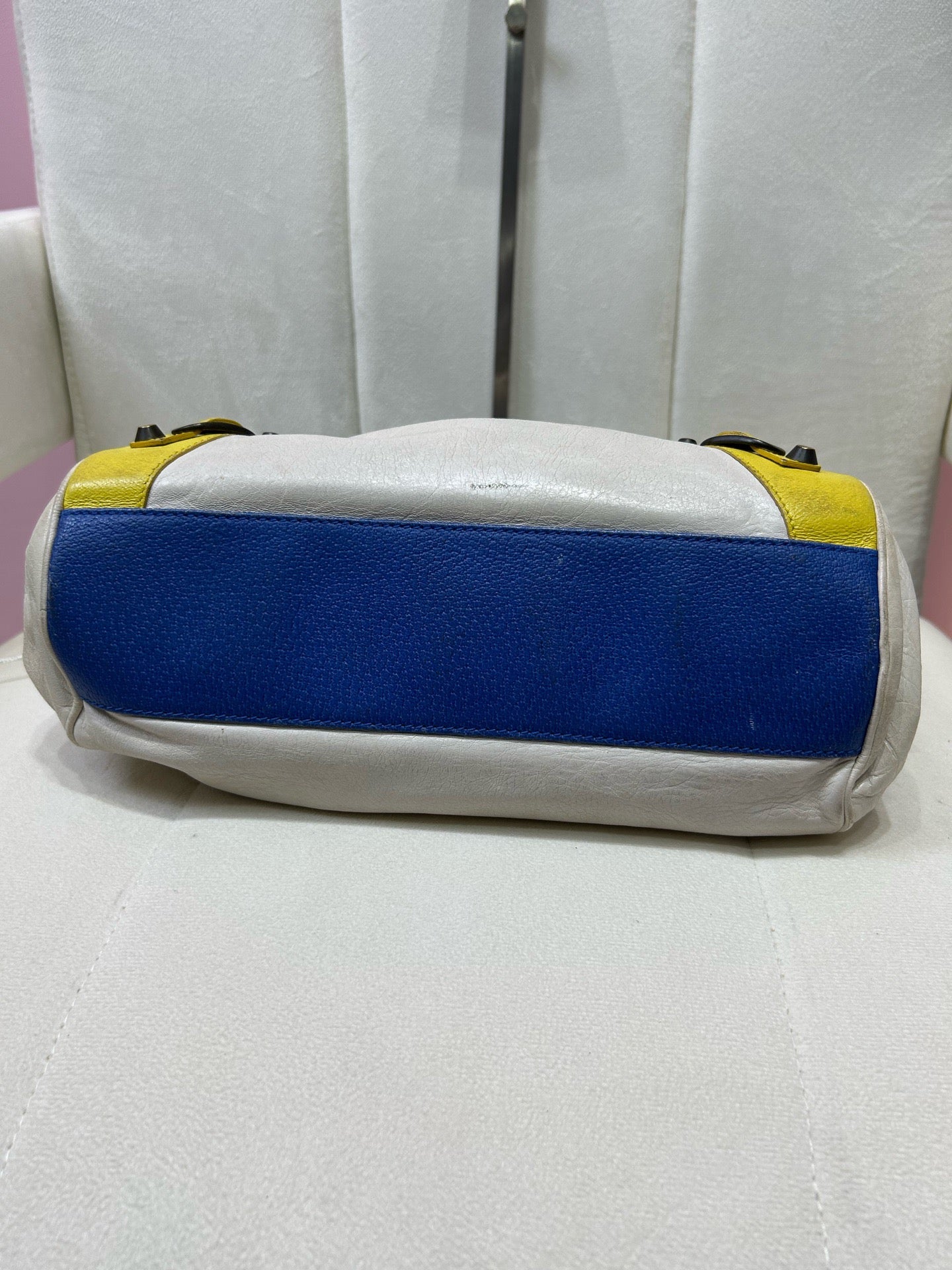 Balenciaga - Other - Leather - Multicolour - (medium)