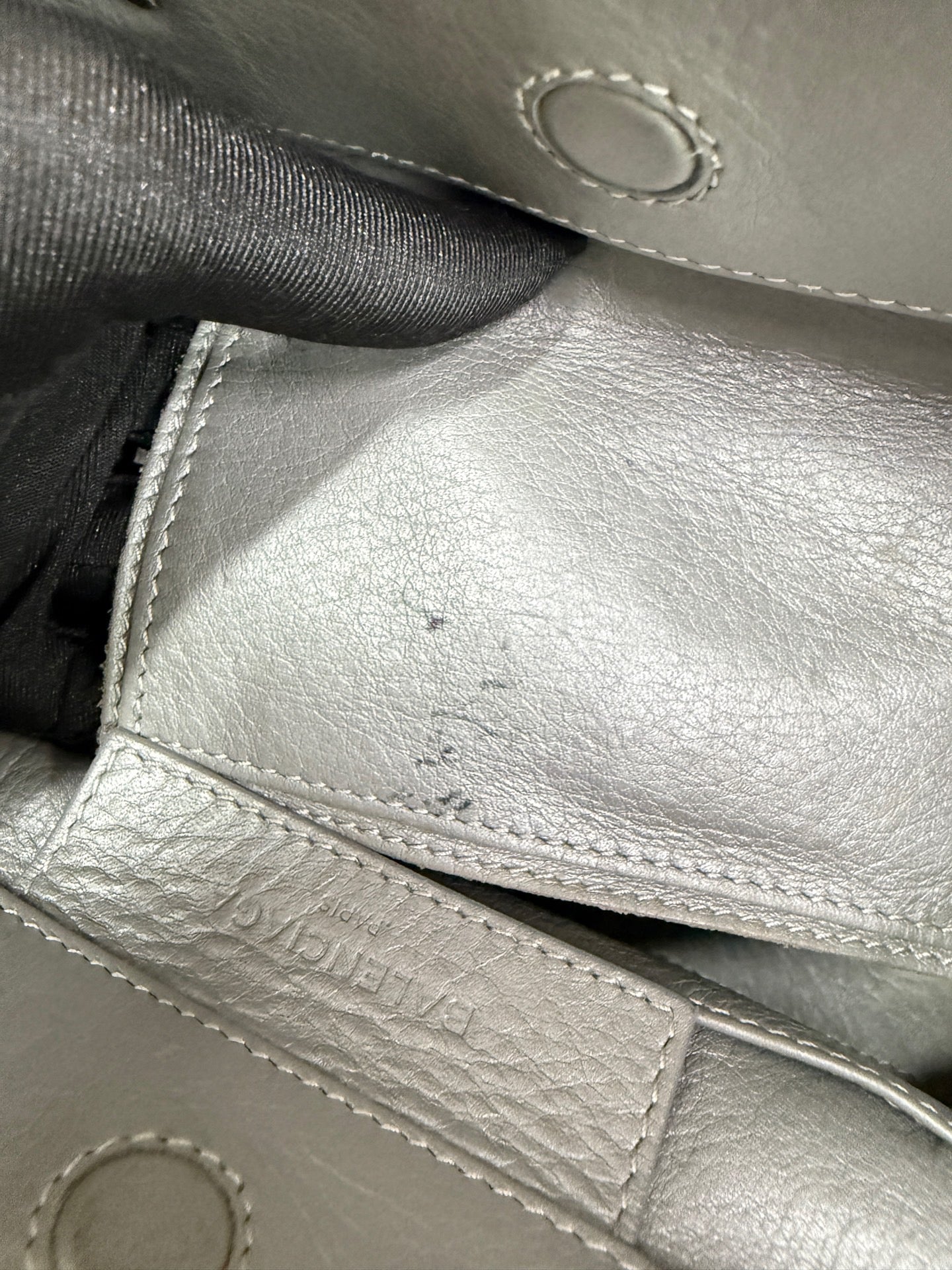 Balenciaga - Other - Leather - Silver - (small)