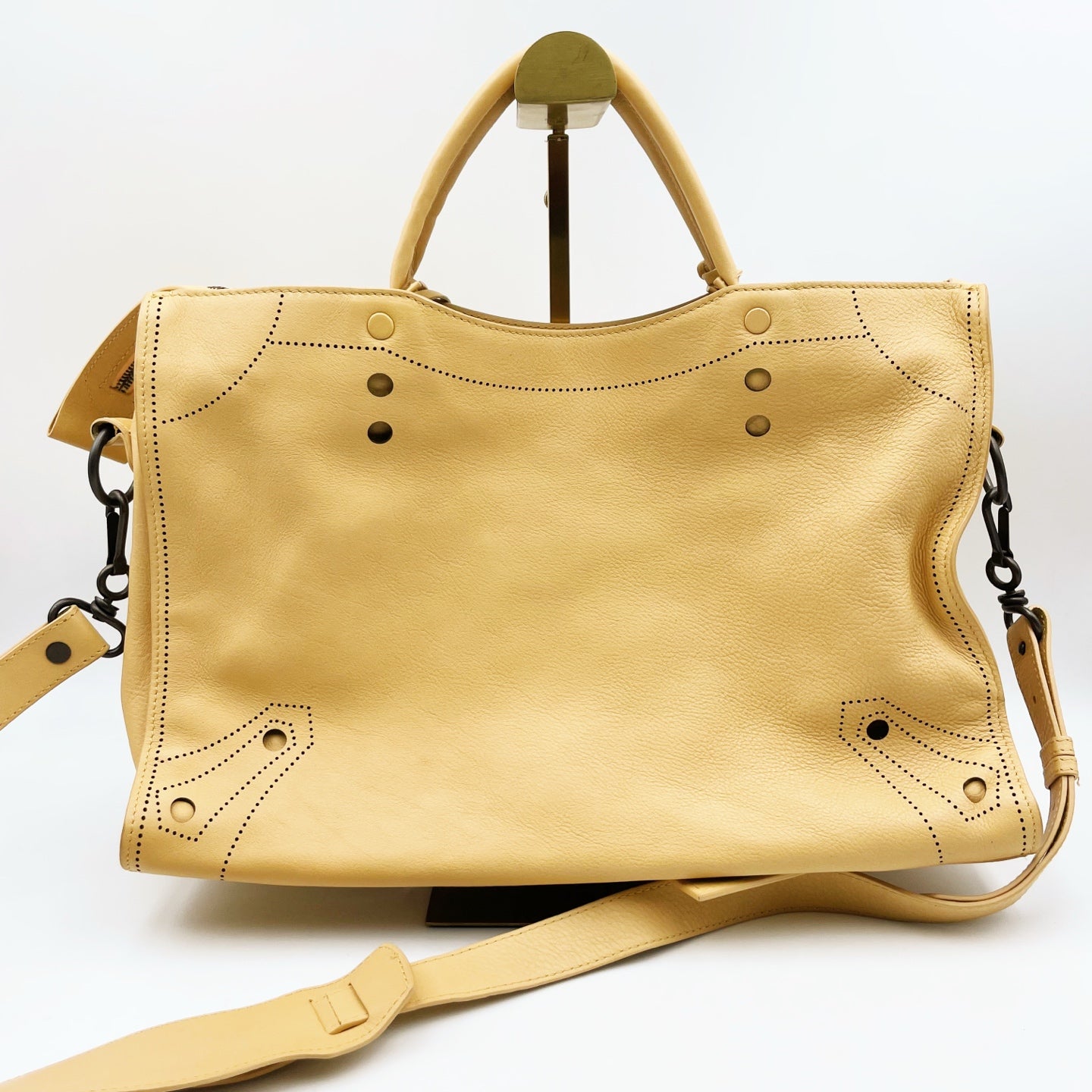Balenciaga - Other - Leather - Yellow - (large)
