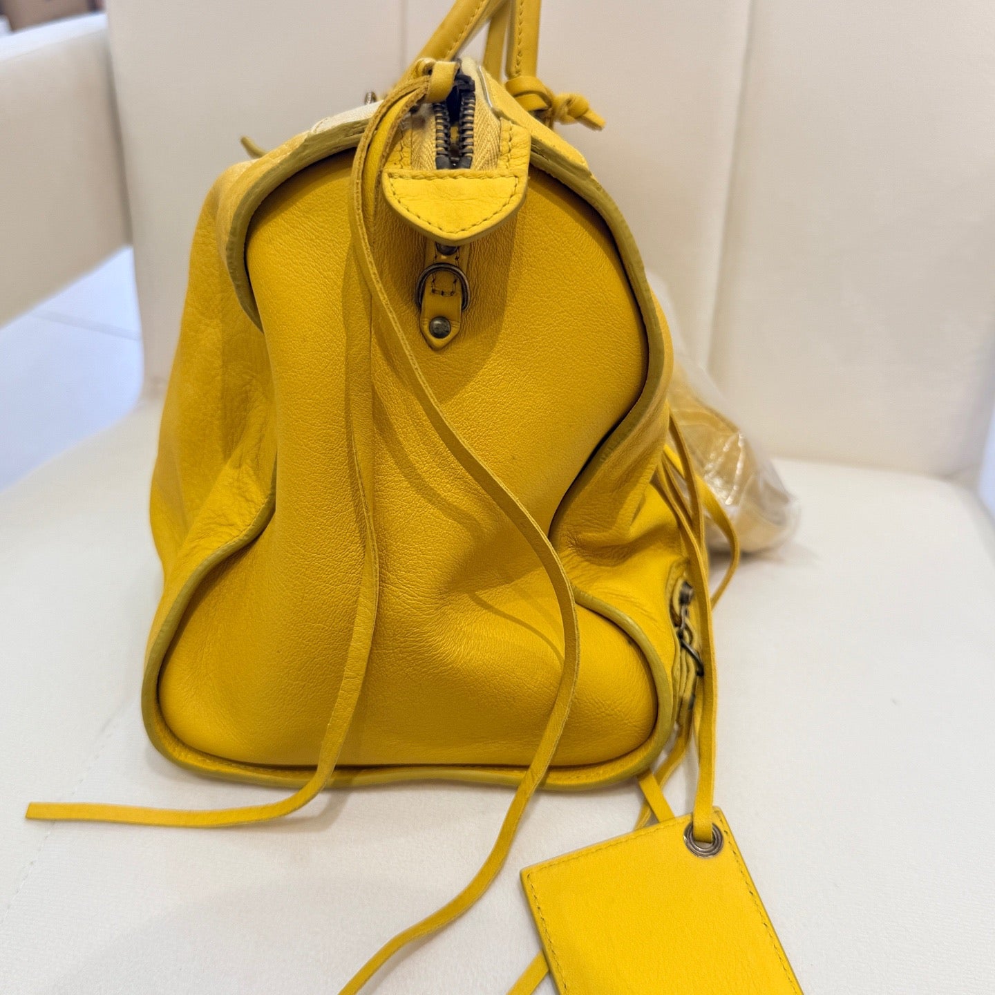 Balenciaga - Other - Leather - Yellow - (medium)