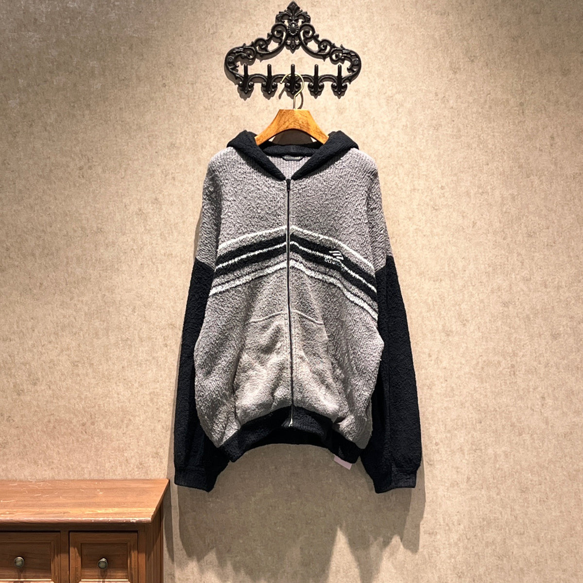 Balenciaga - Other - Polyester - Grey - (M)