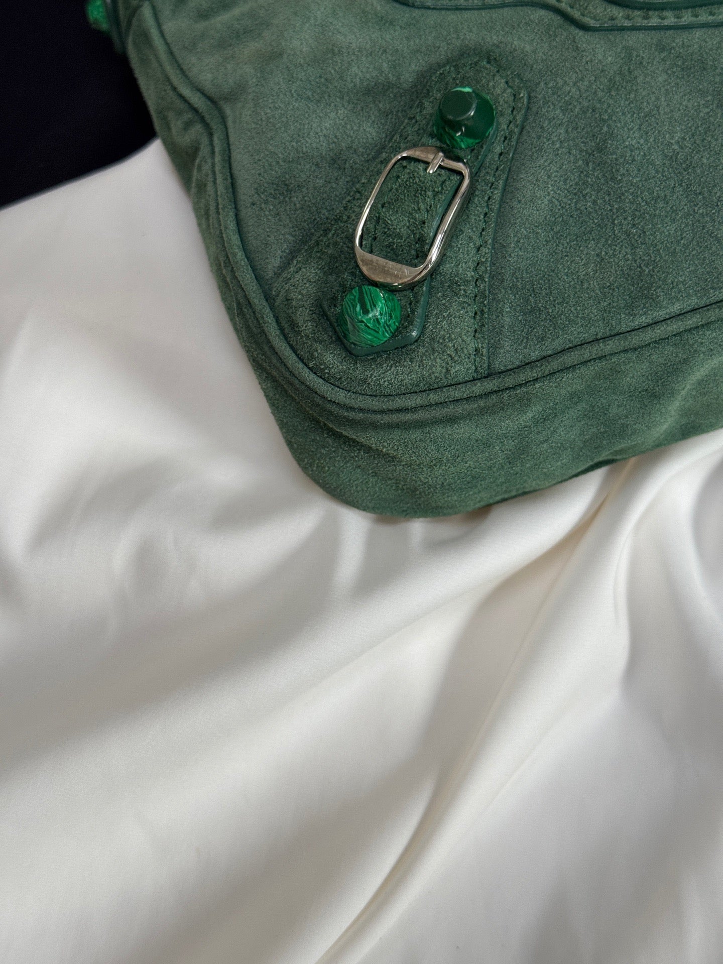 Balenciaga - Other - Suede - Green - (mini)
