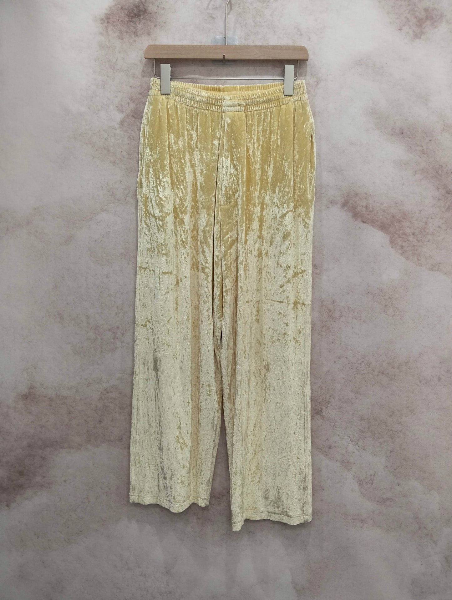 Balenciaga - Other - Velvet - Yellow - (XS)