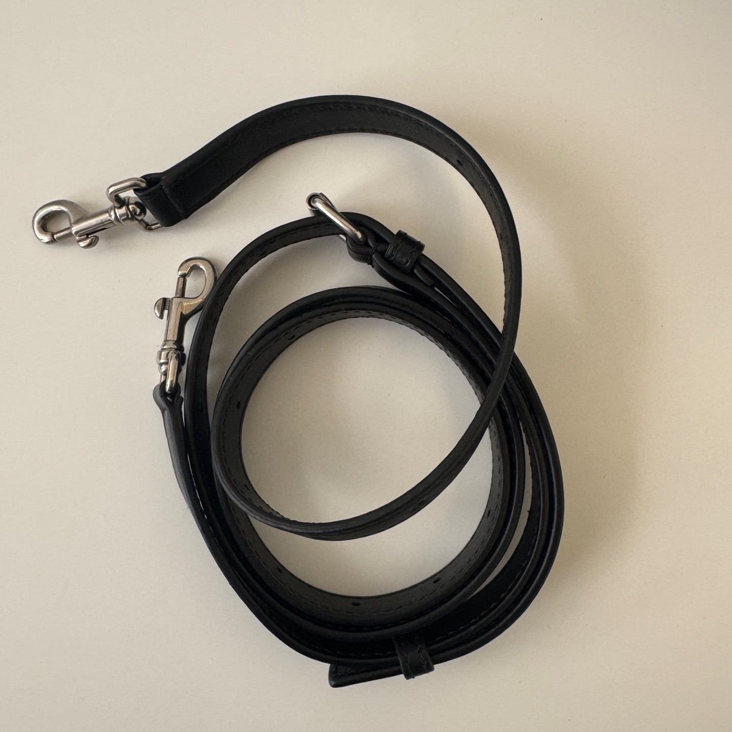 Balenciaga - Other - Woven raffia and leather - Black - (small)